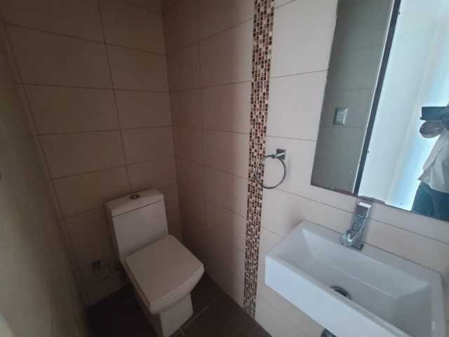 apartamentos - Alquilo Penthouse con línea blanca completa, vista al mar, 7mo Piso En Gazcue
 6