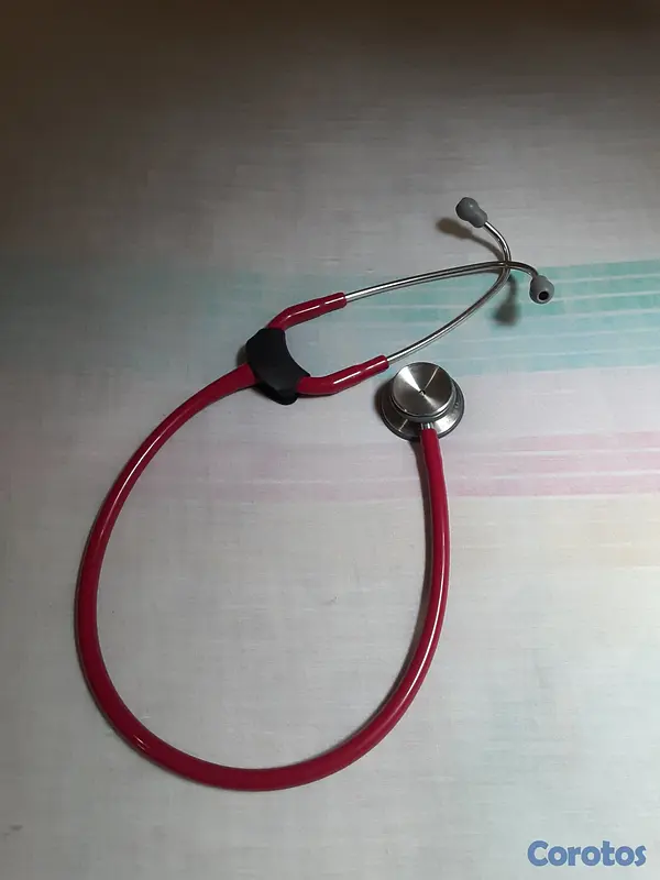 Salud y Equipamiento Médico - Estetoscopio marca LITTMANN. 2
