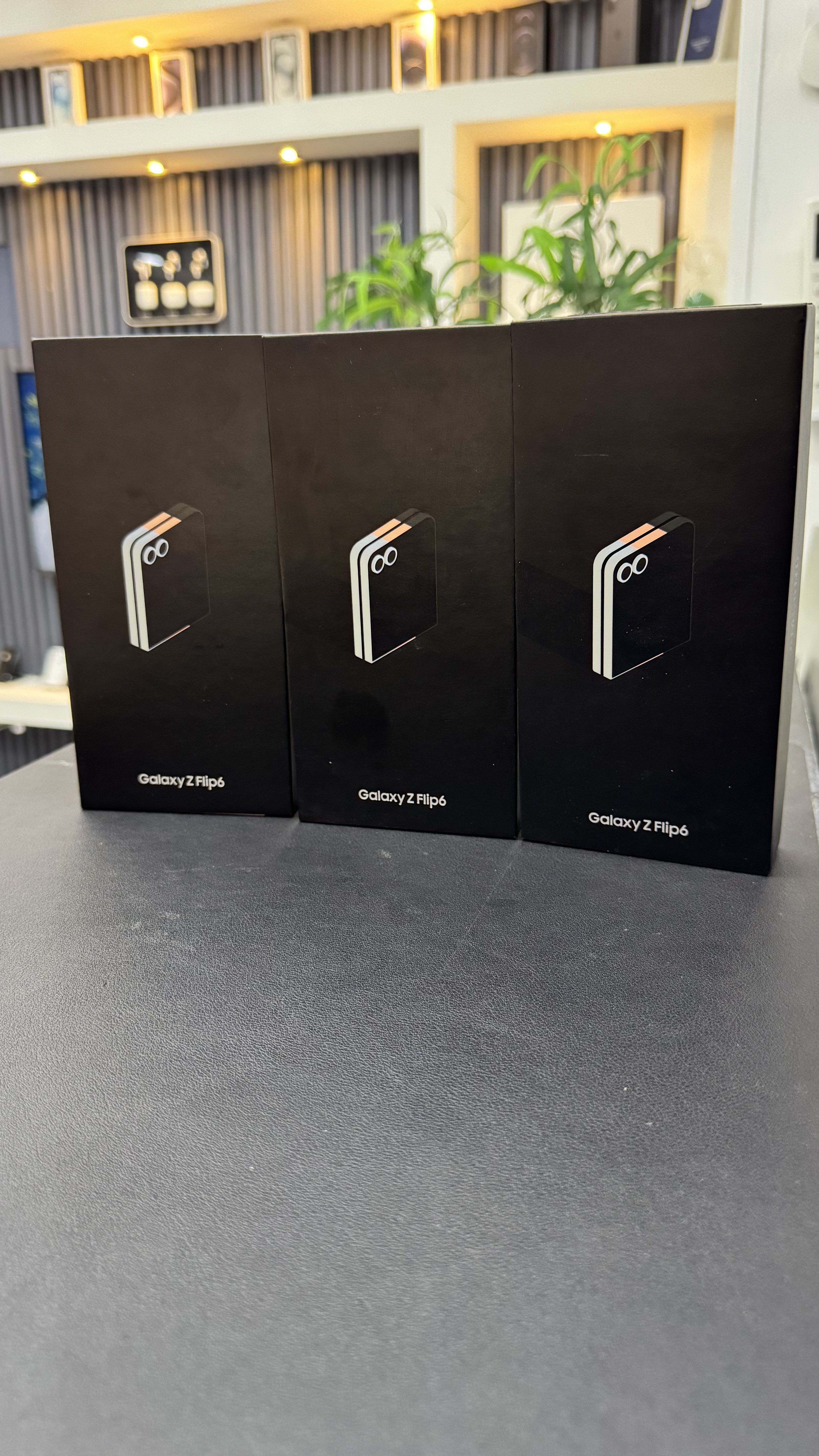 celulares y tabletas - Samsung Galaxy Z Flip 6 256GB Desbloqueado Nuevo 1