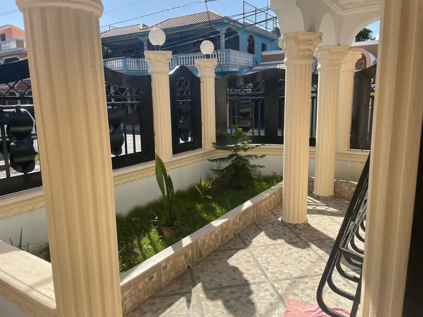 casas - VENDO CASA DE 2 niveles brisa oriental 1446 2