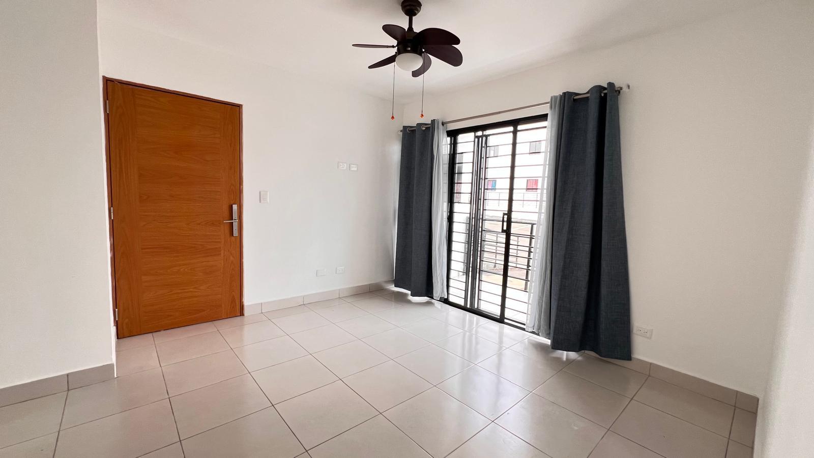 apartamentos - Apartamento en Venta - Primer Nivel con Patio en Santiago de Los Caballeros. 1