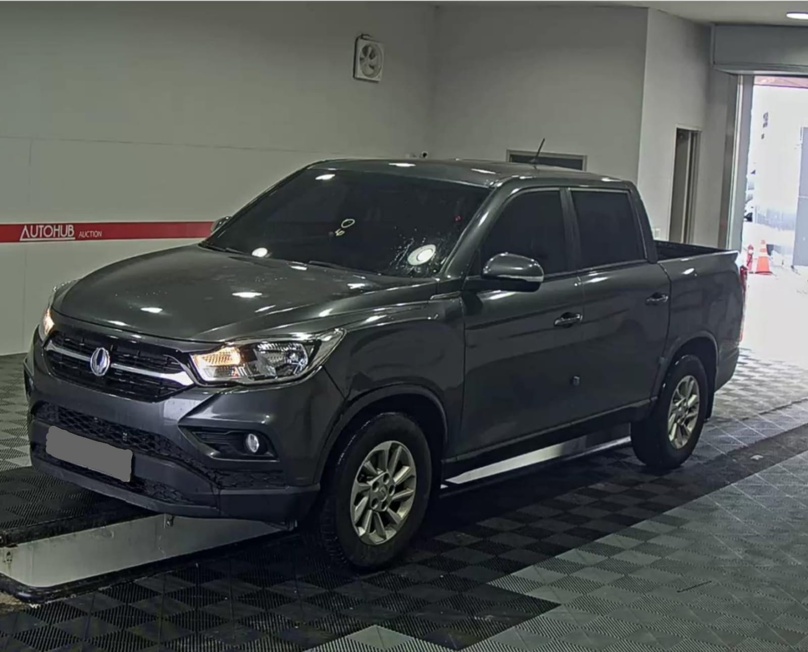 jeepetas y camionetas - KGM REXTON 2021 GRIS OSCURO 1