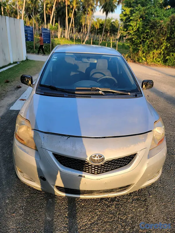 carros - Toyota Yaris 2010 4