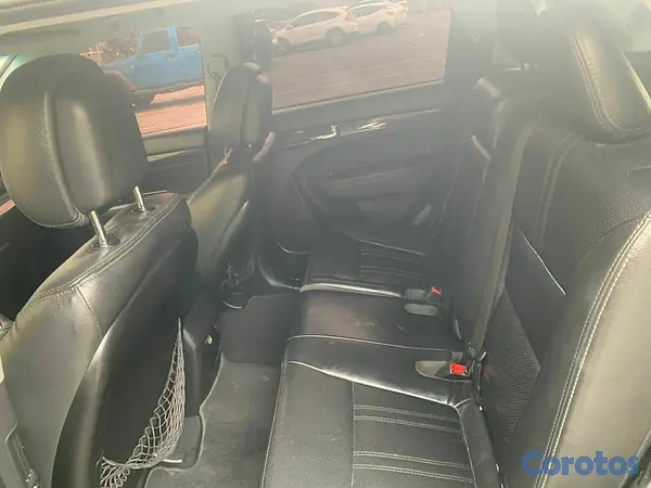 jeepetas y camionetas - Kia Sorento EX 2012 RD$ 500,000 6