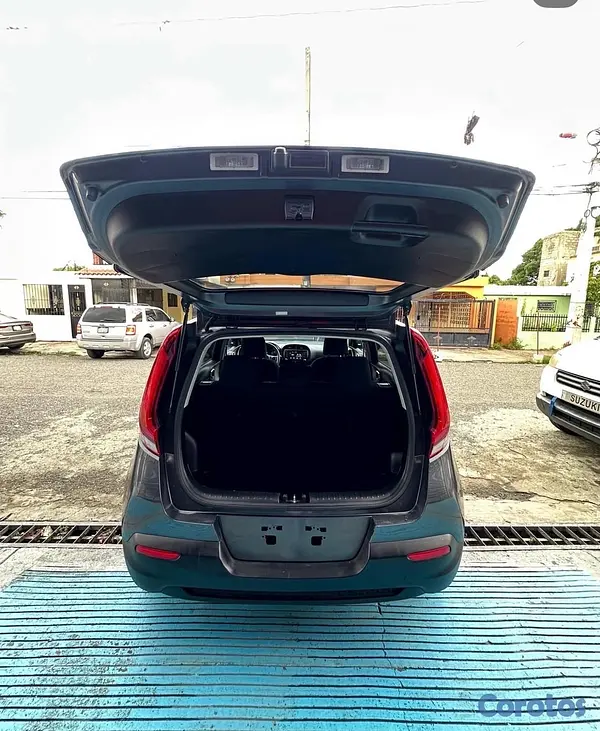jeepetas y camionetas - Kia Soul LX 2021 7