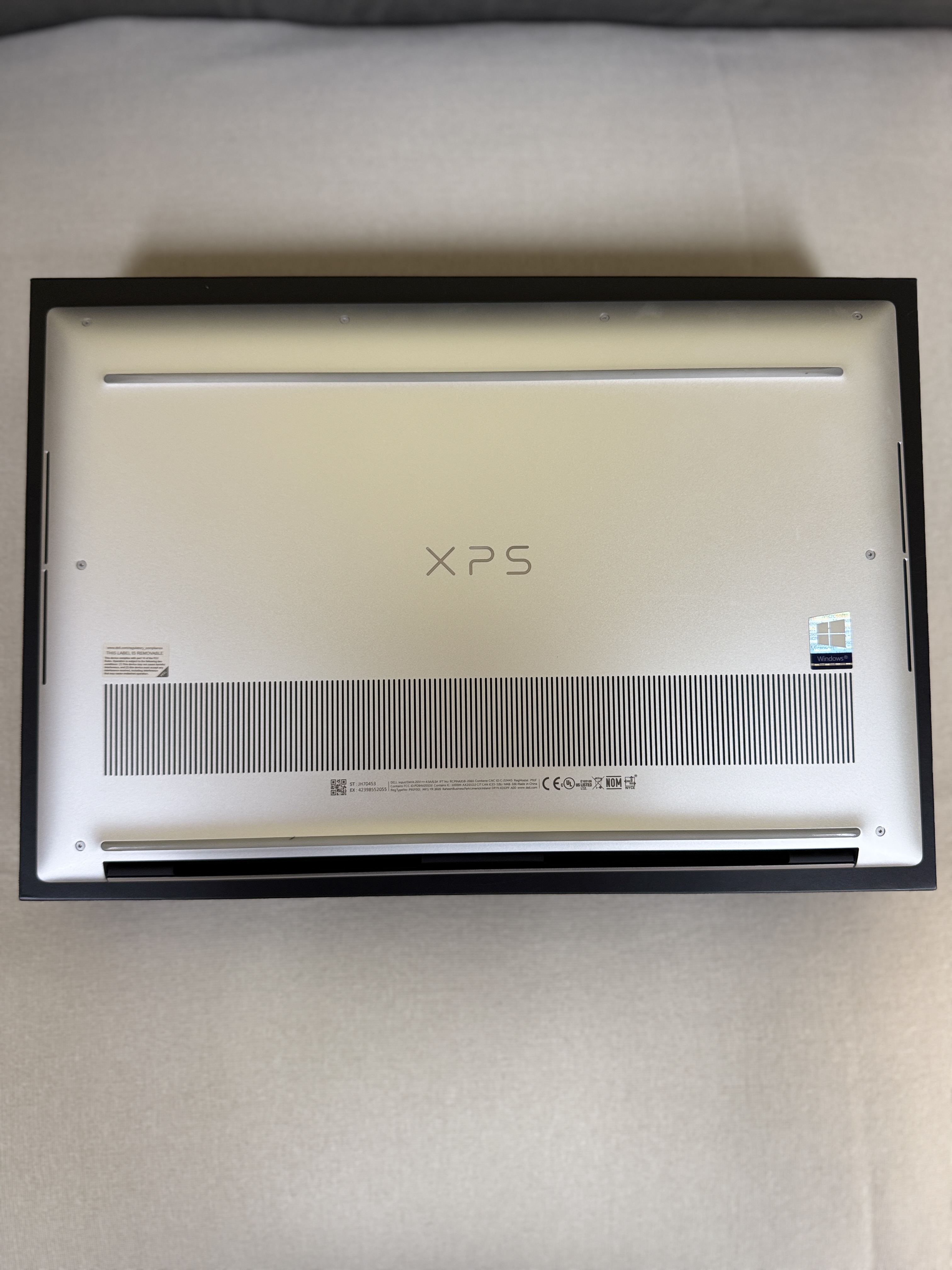 computadoras y laptops - Dell XPS 15" 9500 - 15.6" UHD+ Touchscreen 1