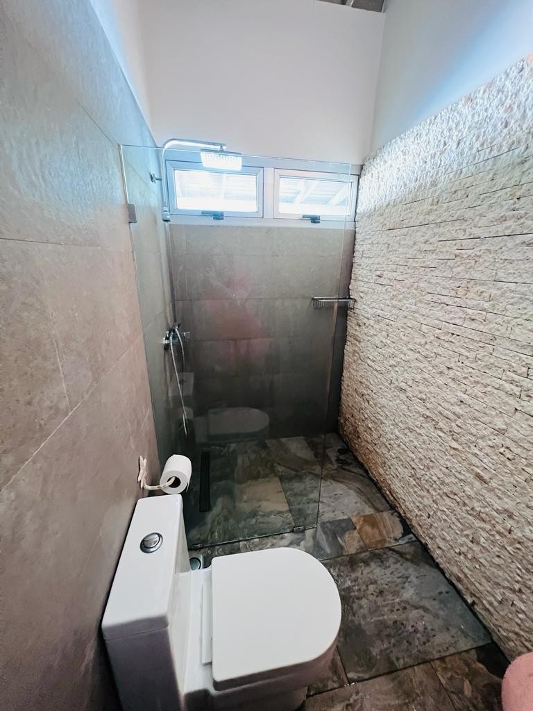 casas vacacionales y villas - ALQUILER DE VILLA EN JUAN DOLIO  2