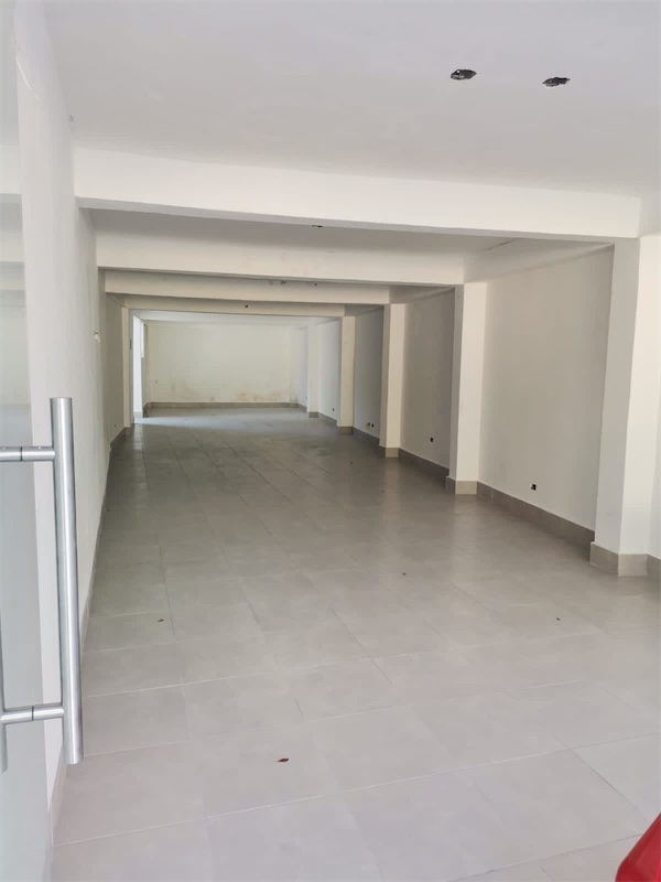 oficinas y locales comerciales - Local céntrico en zona altamente comercial 1