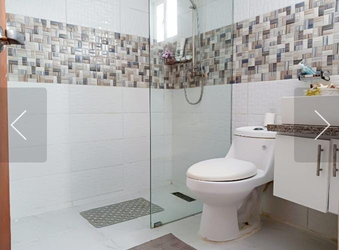 apartamentos - 

APARTAMENTO Moderno y amplio. En venta vacío o amueblado, Ensanche Isabelita,  2