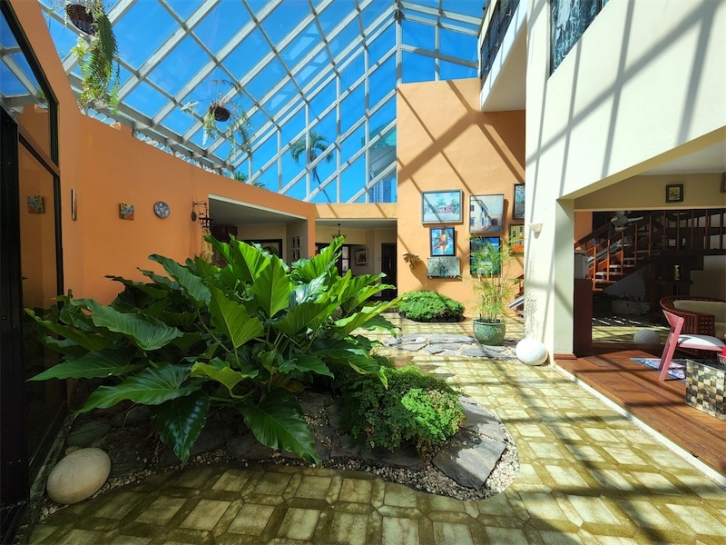 casas - Espectacular Casa/Solar de 2,060 mts² en venta📍Los Cacicazgos Distrito Nacional 7