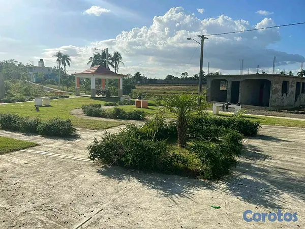 solares y terrenos - solares con título en Santo Domingo cerca de circunvalación cerca del metro  10