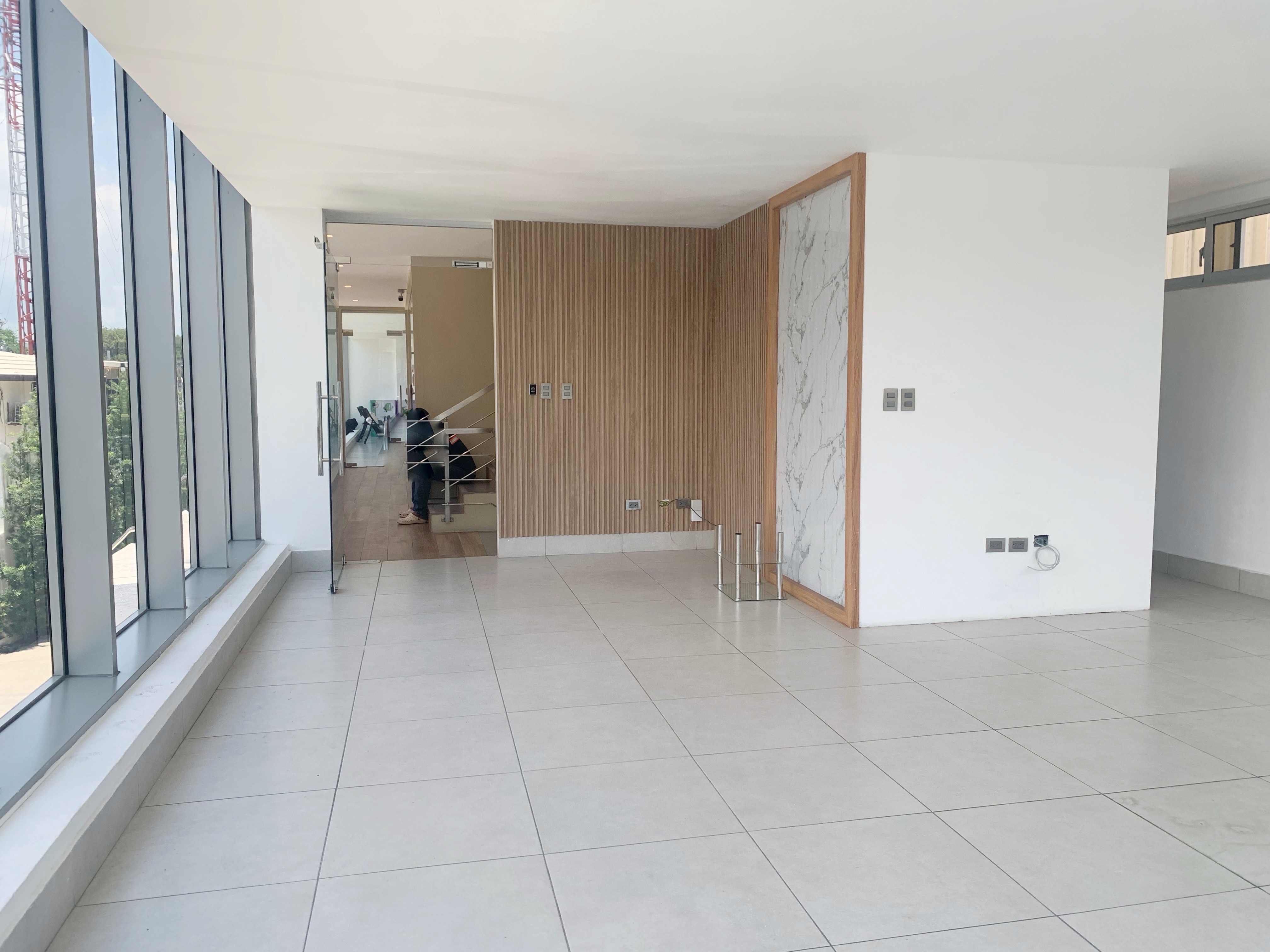 oficinas y locales comerciales - Local en los prados  3