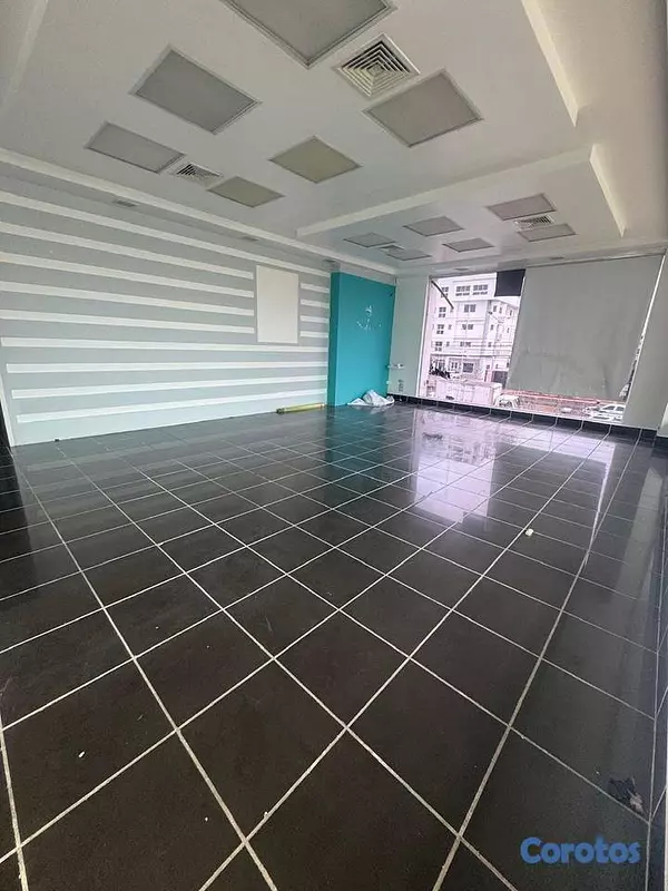 oficinas y locales comerciales - Excelente local para negocio en plena 27 de febrer 3