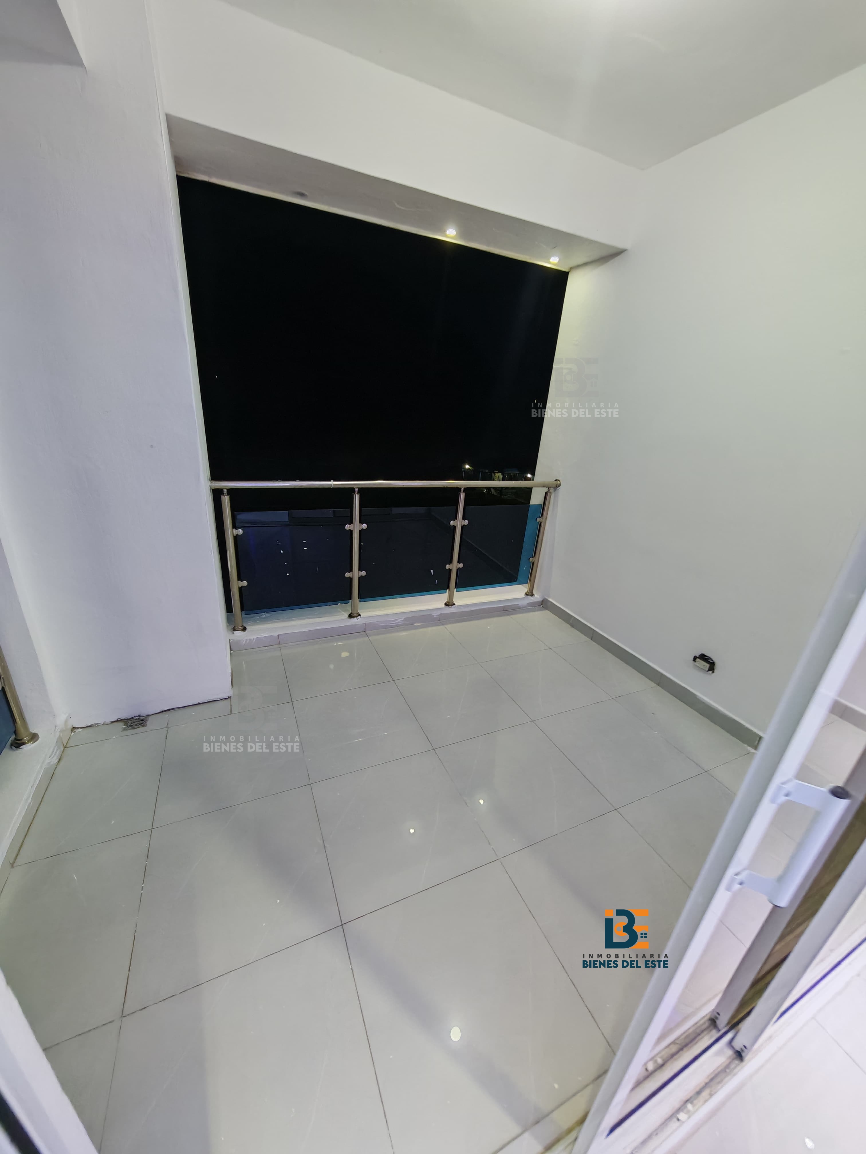 apartamentos - Se Alquila Lujoso Apartamento de 3 habitaciones, 1