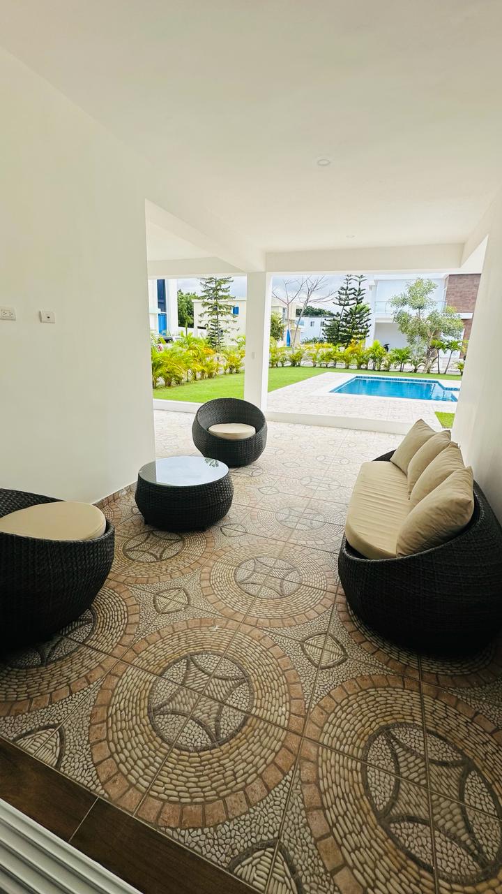 casas vacacionales y villas - CASA MODERNA Y AMPLIA CON PISCINA 4HAB 4BAÑ   3