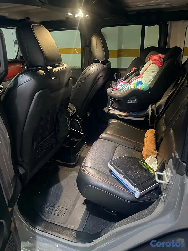 jeepetas y camionetas - Jeep Rubicon JL 2023, como Nuevo 25,000 km  2