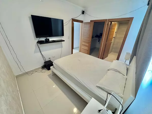 apartamentos - Apartamento En Alquiler Evaristo Morales 2