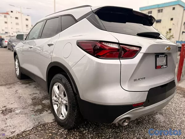 jeepetas y camionetas - Chevrolet Blazer LT 2020 5