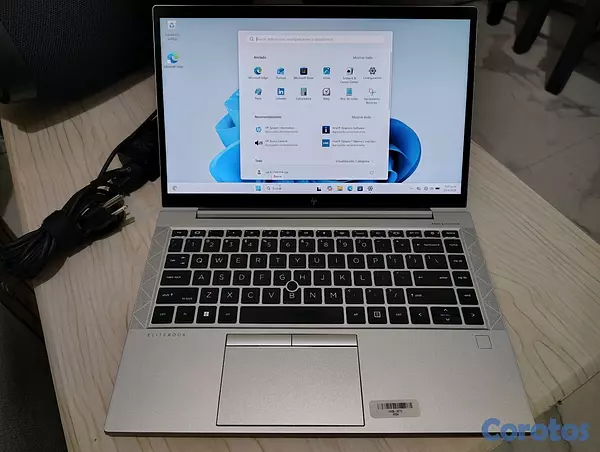 computadoras y laptops - Hp EliteBook 840 G8 Intel Core i5 11th Gen 16GB RAM NVMe 256GB  2