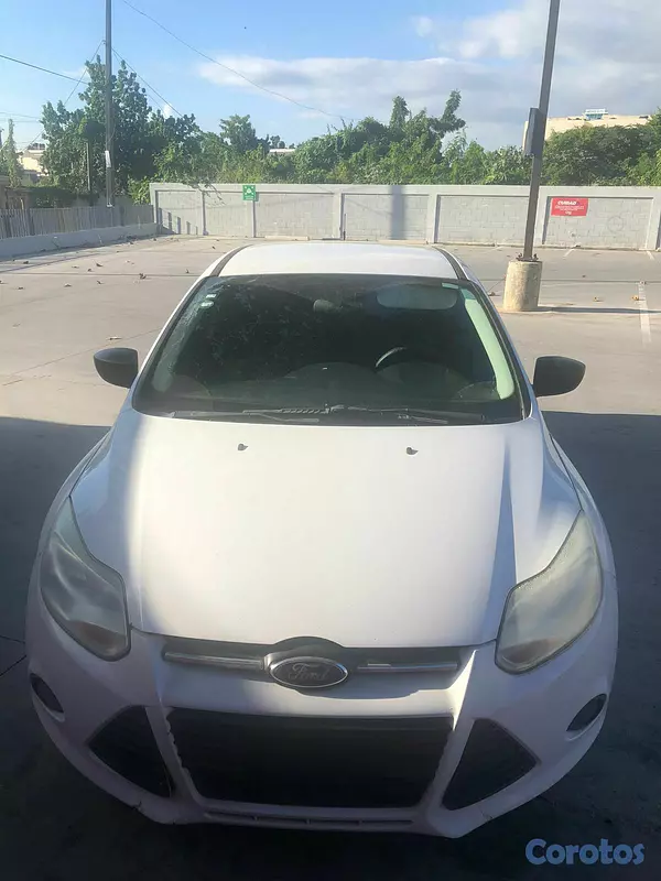 carros - Ford Focus 2014,Automatico,4 puertas,Gasolina,Buen 10