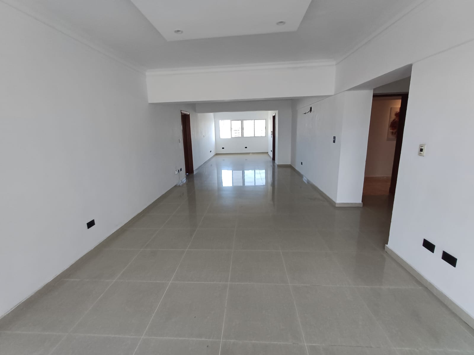 apartamentos - RENTO APARTAMENTO SIN AMUEBLAR EN NACO ASC PLANTA  1