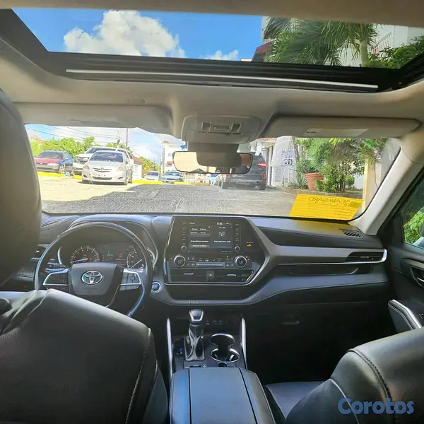 jeepetas y camionetas - Toyota Highlander 2022 cleans 6