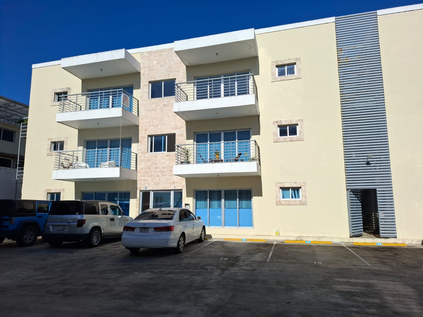 apartamentos - 🏡 Apartamento de 3 Habitaciones en Residencial  1