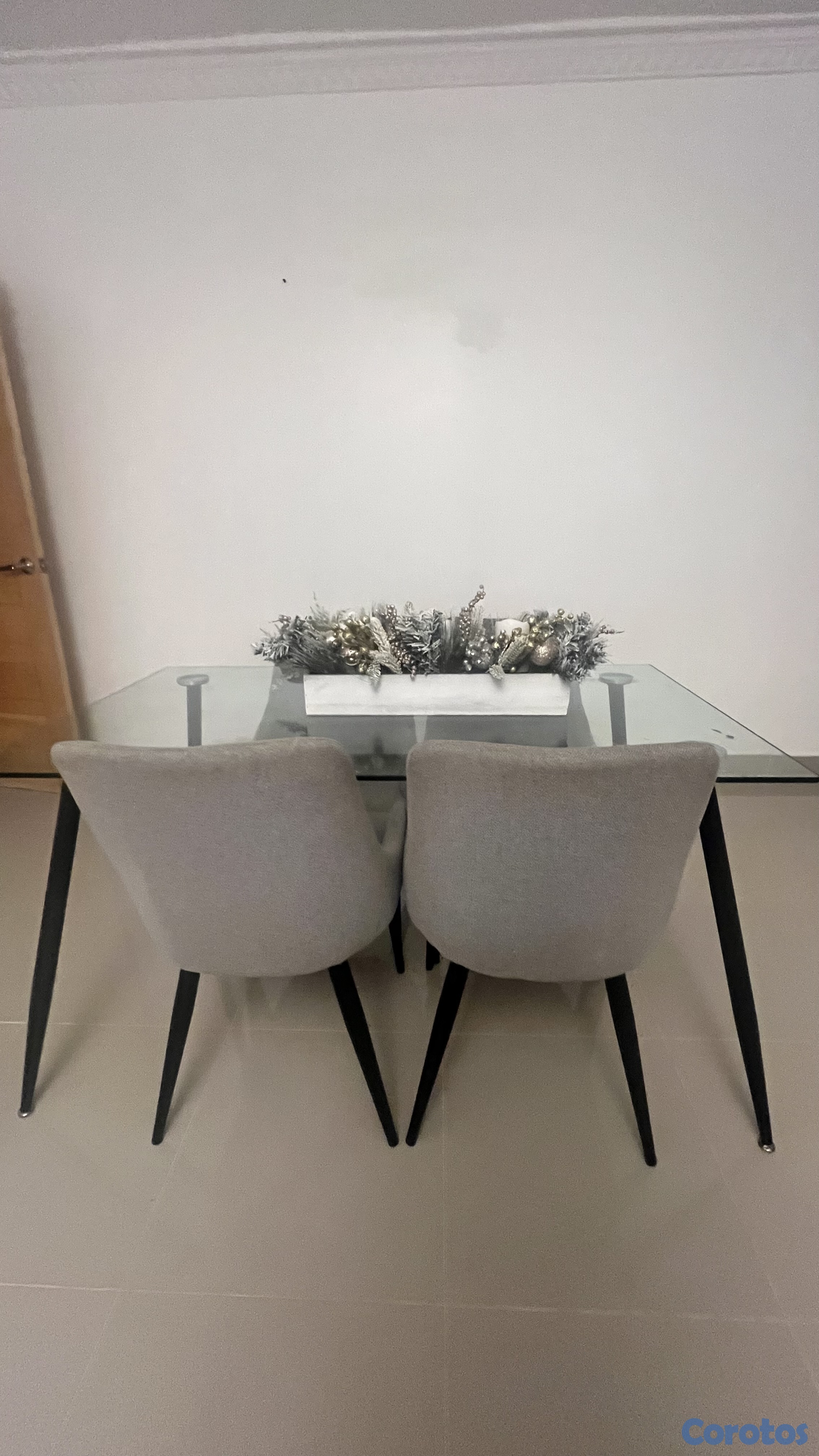 muebles y colchones - Vendo comedor 4 sillas  4
