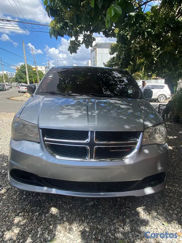 jeepetas y camionetas - dodge gran caravan 2014 2