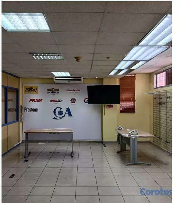 oficinas y locales comerciales - Alquilo Local Comercial en Quisqueya 4