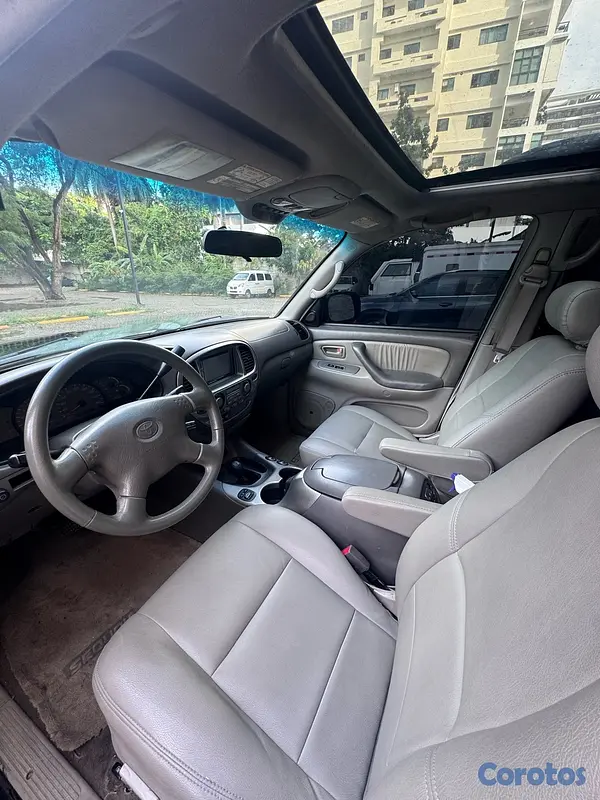 jeepetas y camionetas - Toyota Sequoia 2001 11