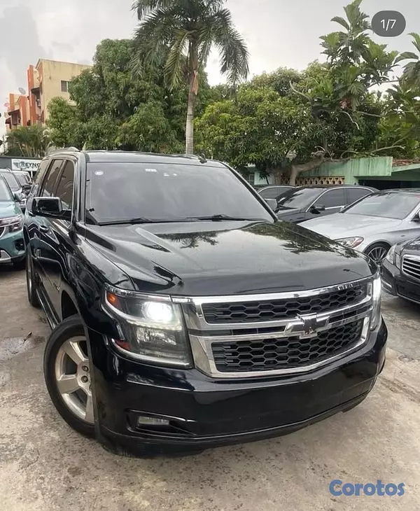 jeepetas y camionetas - CHEVROLET TAHOE LT 2015 3