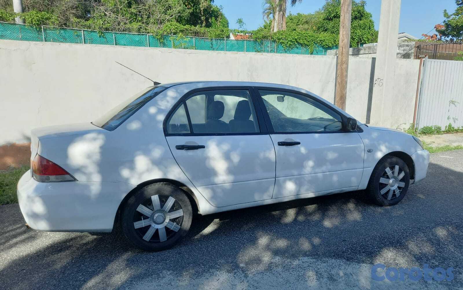 carros - Vendo Mitsubishi Lancer 2006 5