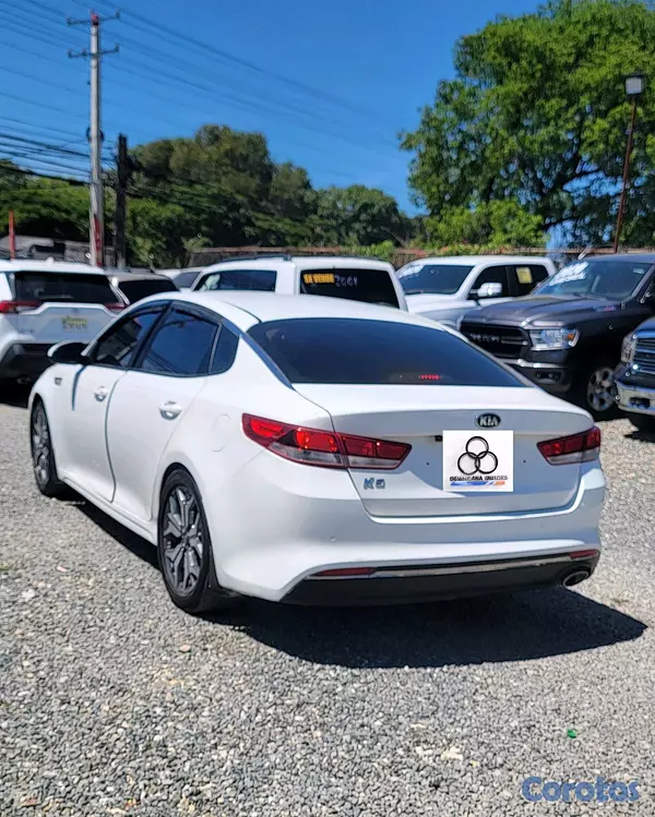 carros - KIA  K5 2027 5