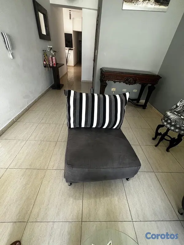 muebles y colchones - Sofá seccional Gris con Chaise y butaca gris individual 3