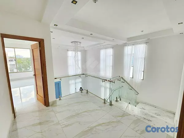 casas - CASA CON PISCINA Y TERRAZA PRIVADA VILLA MARIA STG 3