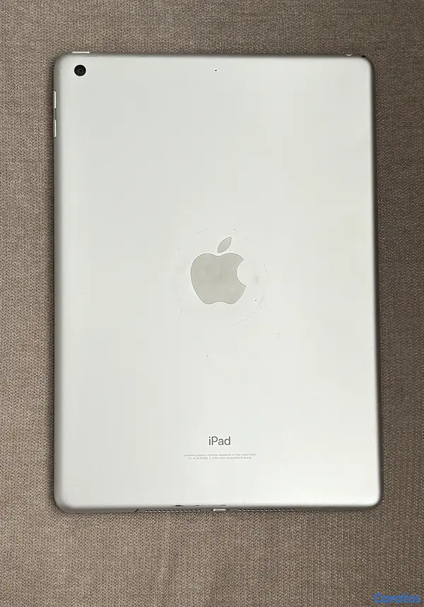 celulares y tabletas - iPad 6ta Generación (128 GB) en excelente estado. 
RD$ 10,000. NEGOCIABLE 7