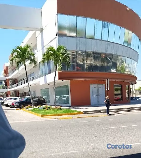 oficinas y locales comerciales - Commercial Space for Lease at Plaza Metropolitana  5