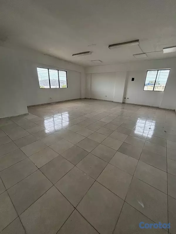 oficinas y locales comerciales - Local comercial en alquiler 3