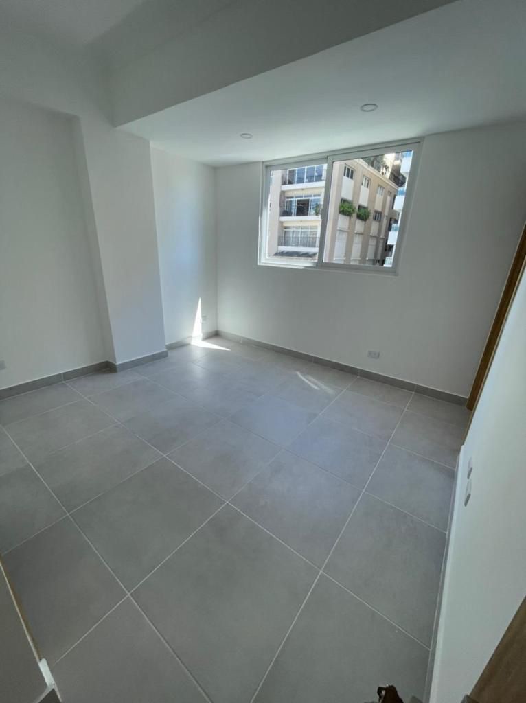 apartamentos - Venta de apartamento ubicado en el exclusivo sector de la Esperilla DN 3