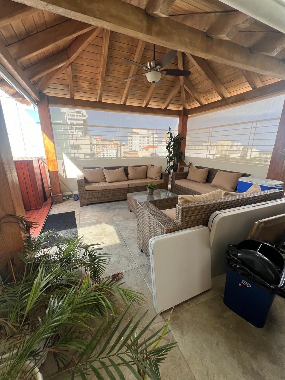 apartamentos - Vendo  ph en torre clásica en urbanización Real ,  3