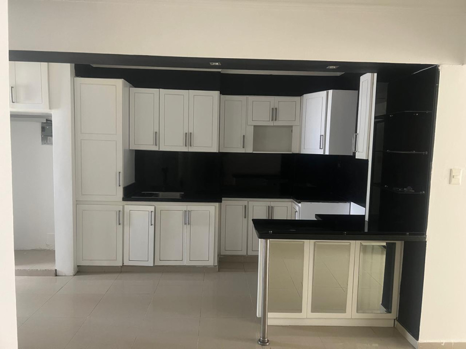 apartamentos - Apartamento en Venta en Alma Rosa I, 3H, 2B, 1P 4