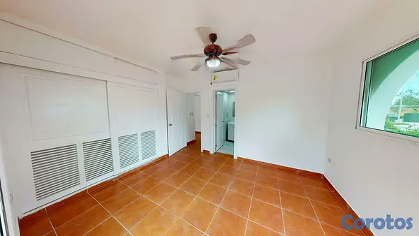 apartamentos - Venta de Apart de 2 habitaciones  2 baños sin muebles en cocotal 4