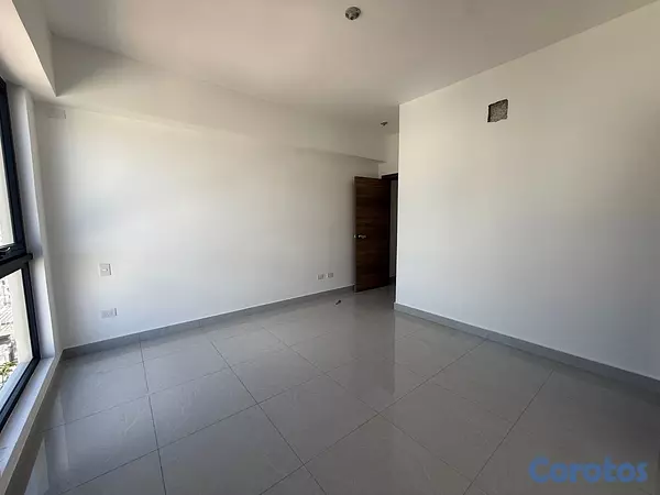 apartamentos - vendo Evaristo morales piso 10 dos hab 2.5 baños dos parqueos balcón  10