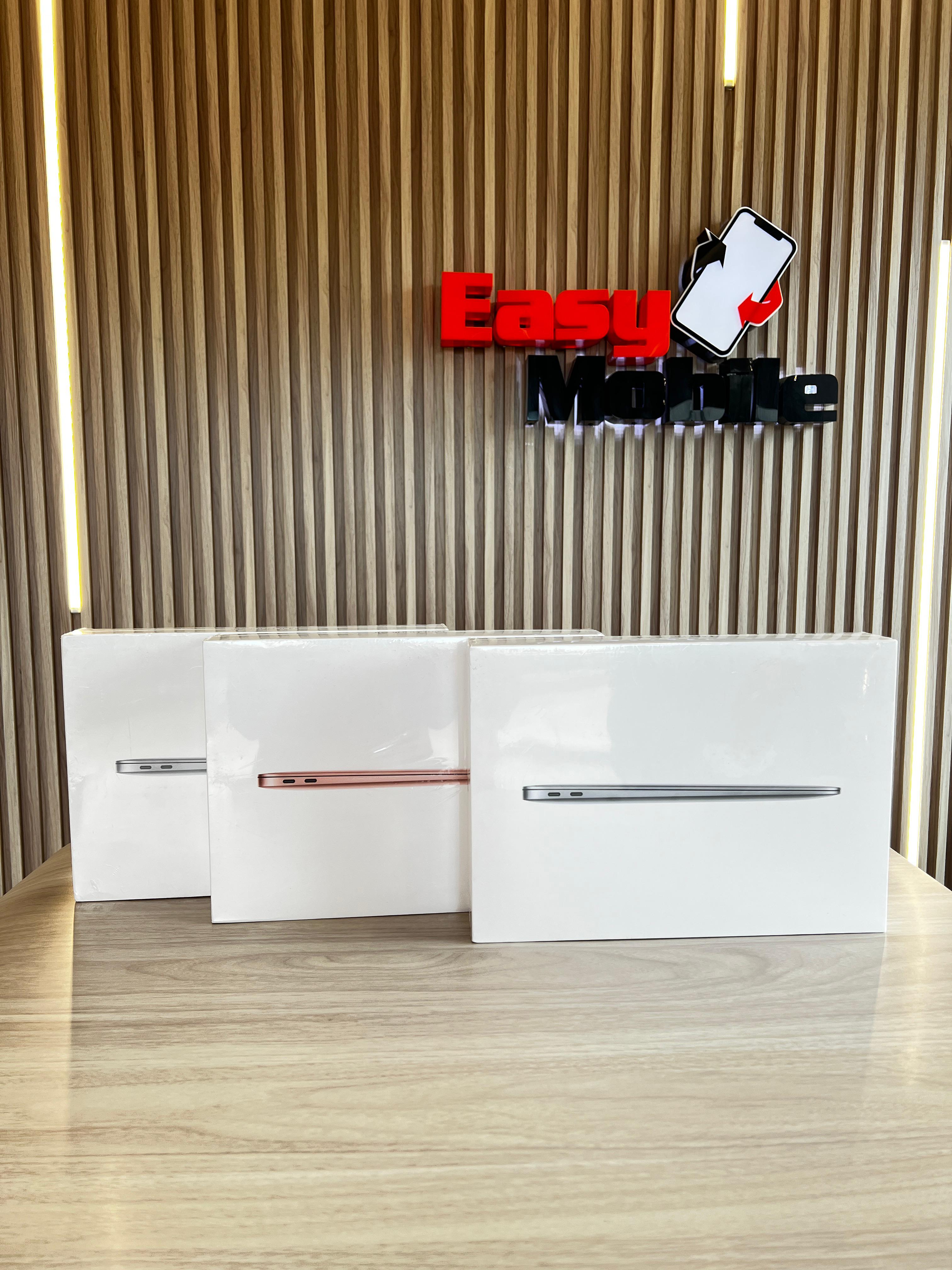 computadoras y laptops - MACBOOK AIR M1 13'' 8GB RAM 256GB SSD SELLADA  0