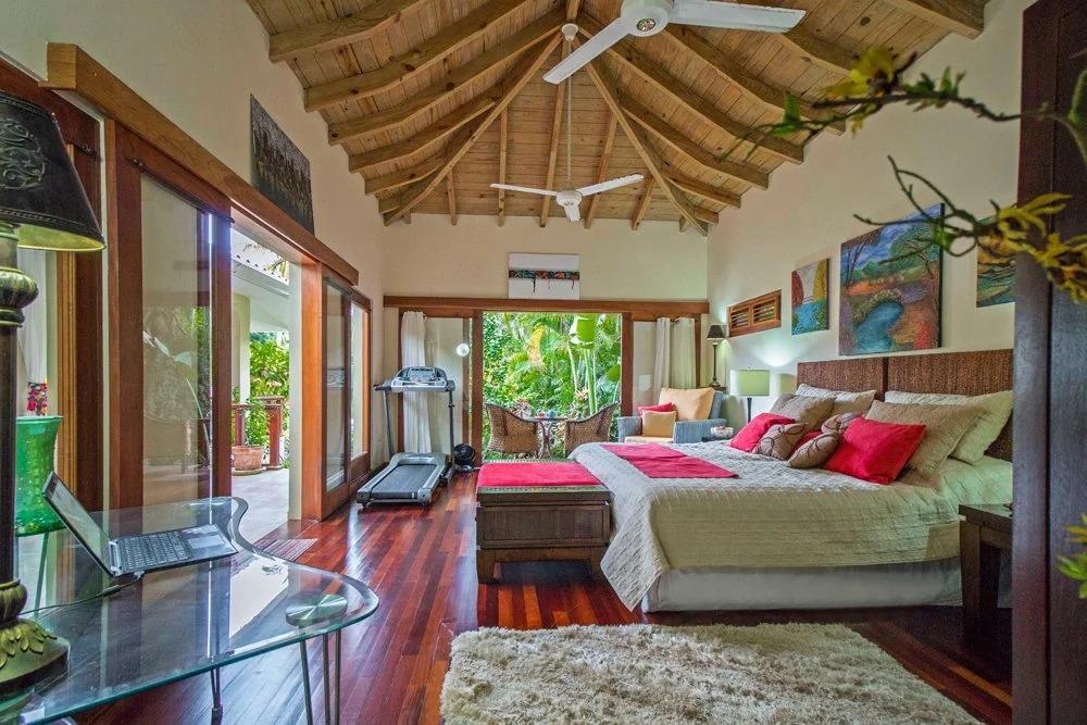 casas vacacionales y villas - Villa Balinesa con Piscina Privada en un Entorno Tropical 5