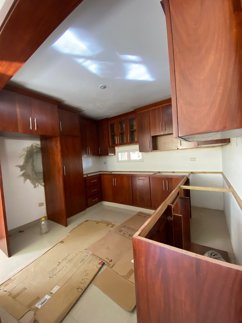 casas - Casa Nueva en Proyecto Cerrado, Urb. Doral  2