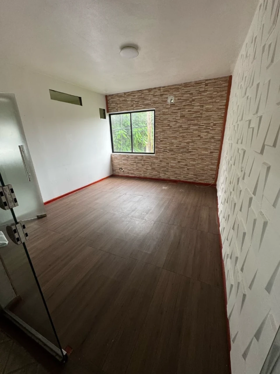 oficinas y locales comerciales - Propiedad comercial en la zona más activa de Sosúa 3