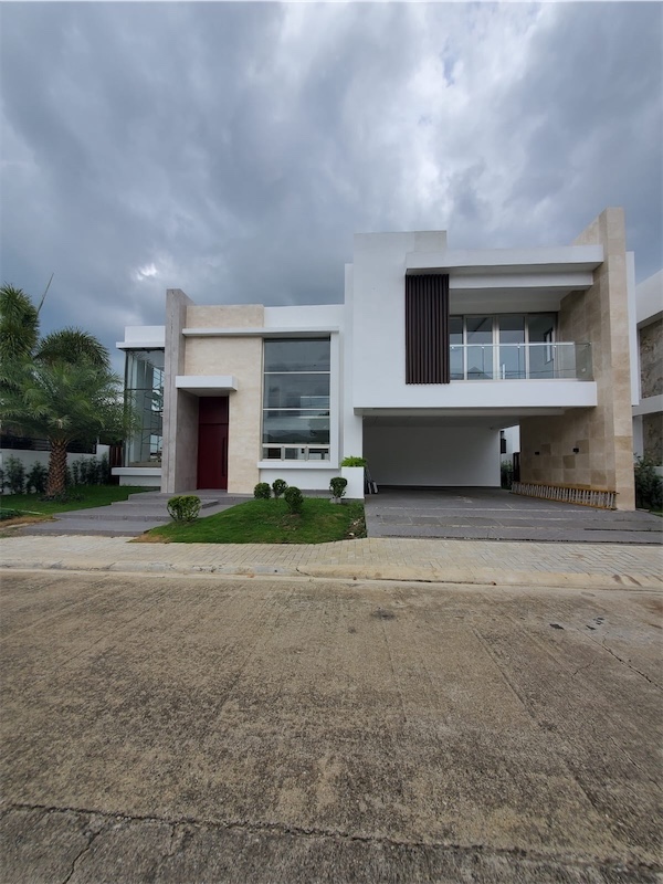 casas - Casa Nueva en Venta de dos niveles en exclusivo Proyecto cerrado. 4