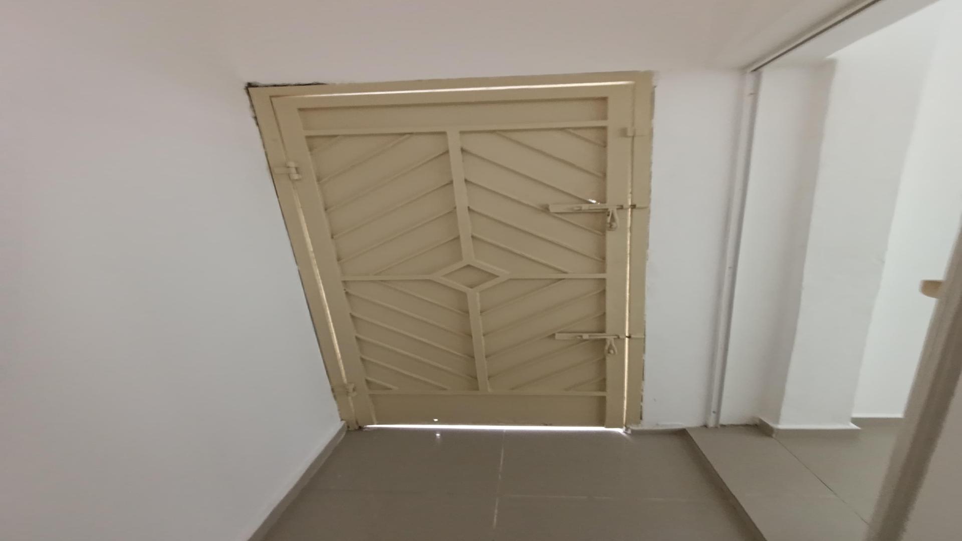 oficinas y locales comerciales - El Enriquillo se alquila local en 2do Nivel 120 Mts 10